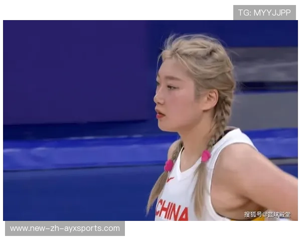 中国女篮内部比赛：李梦绝杀引欢呼